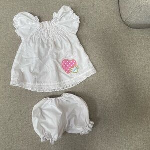White baby dress with bottom. Size 18 mos